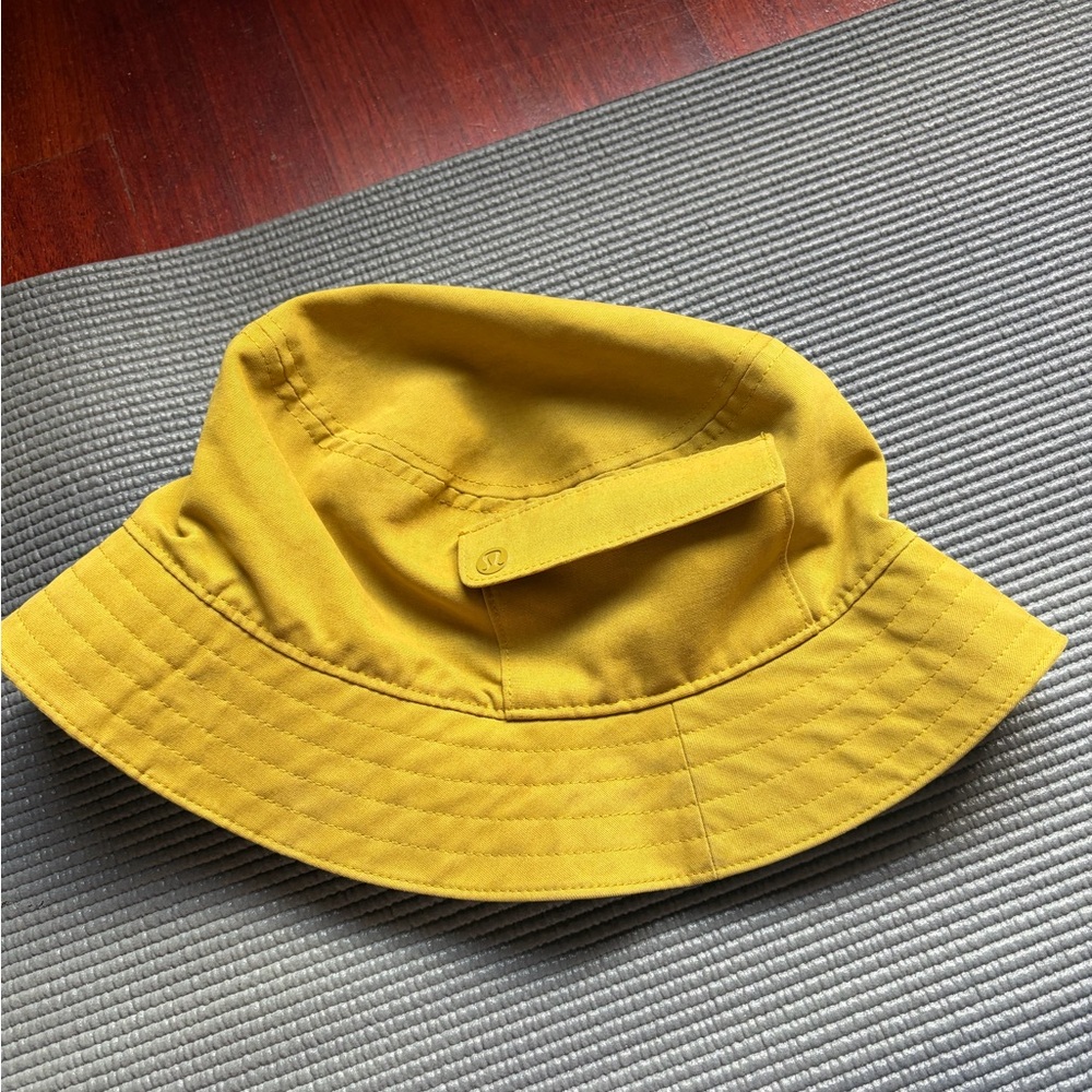 lululemon athletica - Yellow Bucket Hat